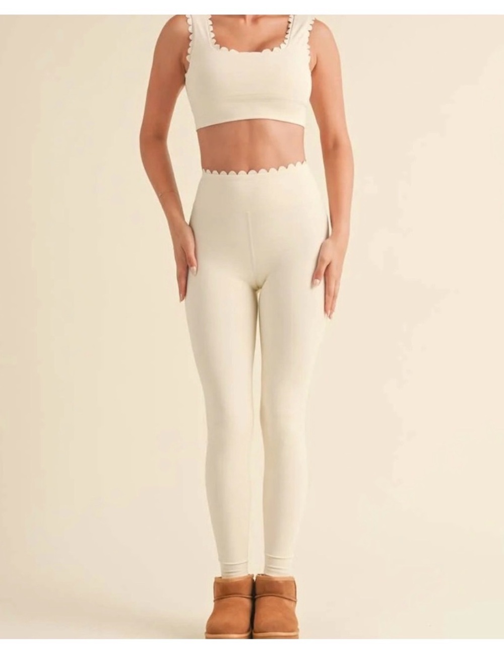 NWT - IVL Collective Seamless Scallop-Trim Legging — Cream (Bone) - SZ 12